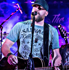 73524631_390994461848502_893656177875458